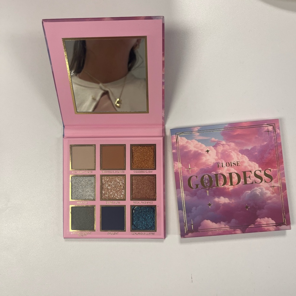 Goddess Eyeshadow Palette - Multicolor